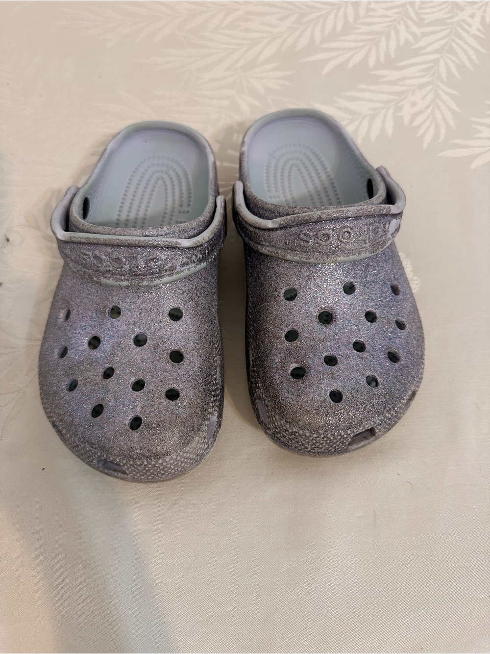 CROCS Kids Glitter Clogs in Sparkling Lavender